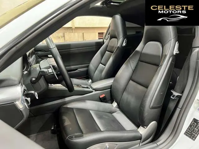 PORSCHE 911 2016 — photo 6 sur 8