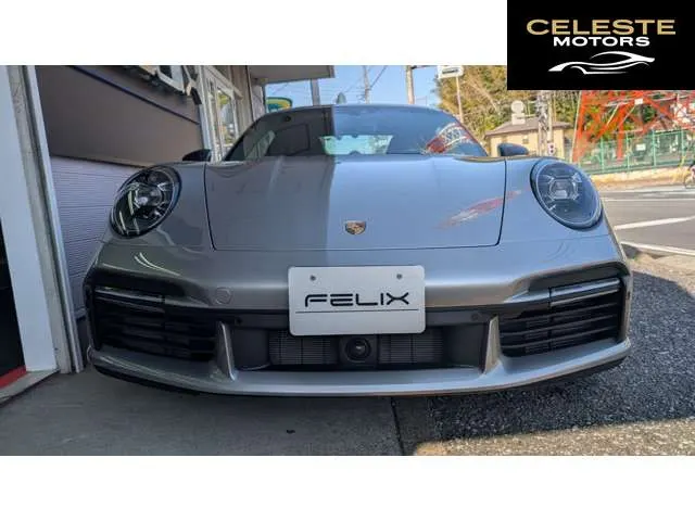 PORSCHE 911 2021 — photo 2 sur 8