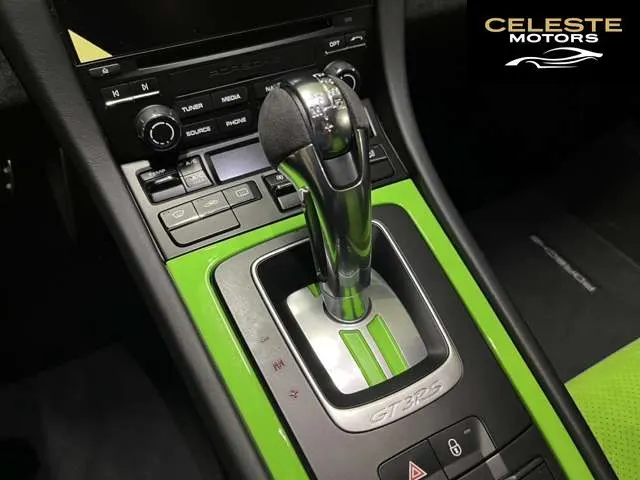 PORSCHE 911 2019 — photo 2 sur 8