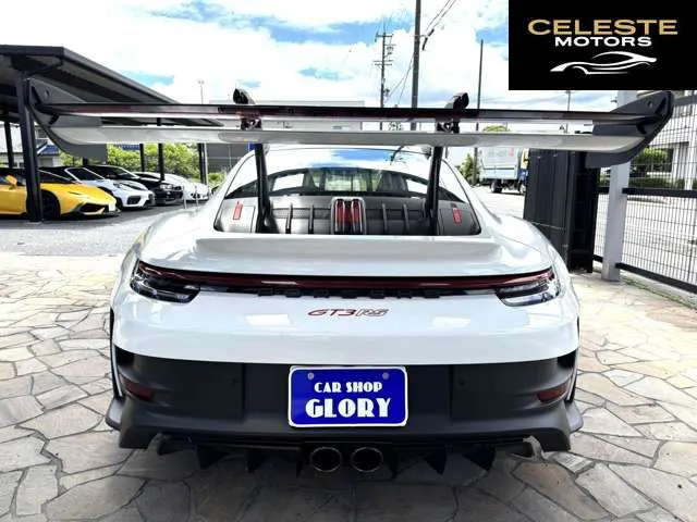 PORSCHE 911 2024 — photo 2 sur 8