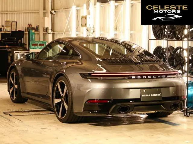 PORSCHE 911 2024 — photo 2 sur 8