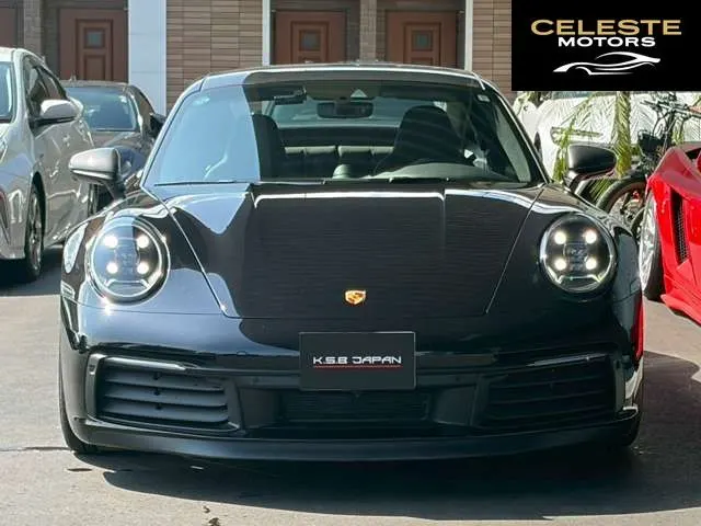 PORSCHE 911 2023 — photo 7 sur 8