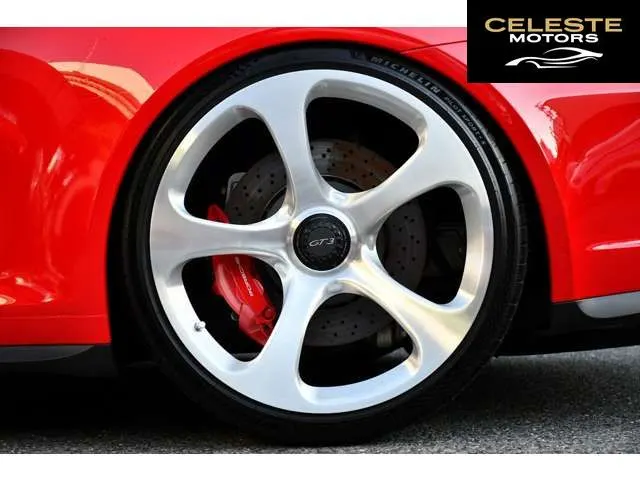 PORSCHE 911 2019 — photo 2 sur 8