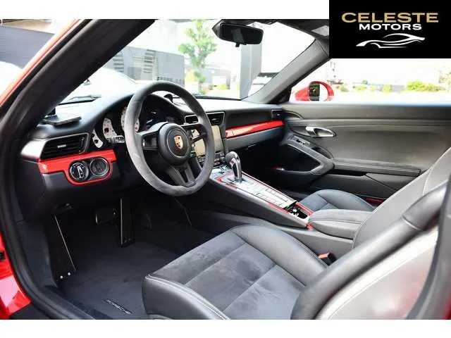 PORSCHE 911 2019 — photo 7 sur 8