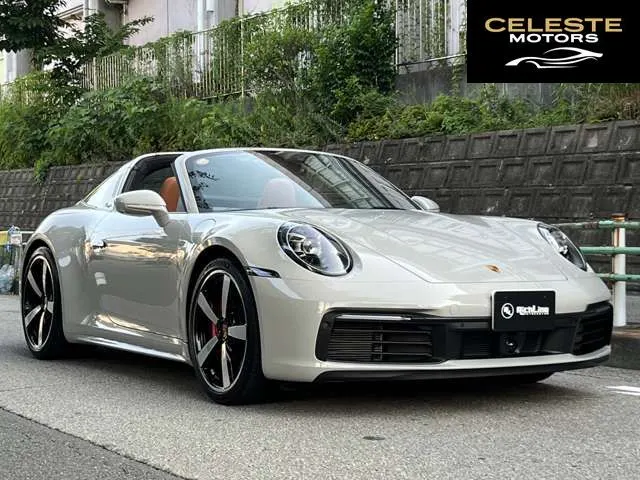 PORSCHE 911 2023 — photo 7 sur 8