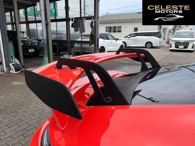 PORSCHE 911 2022 — photo 4 sur 8