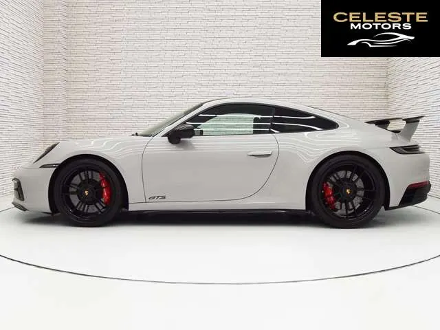 PORSCHE 911 2023 — photo 2 sur 8