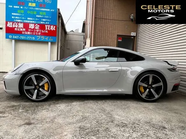 PORSCHE 911 2020 — photo 5 sur 8