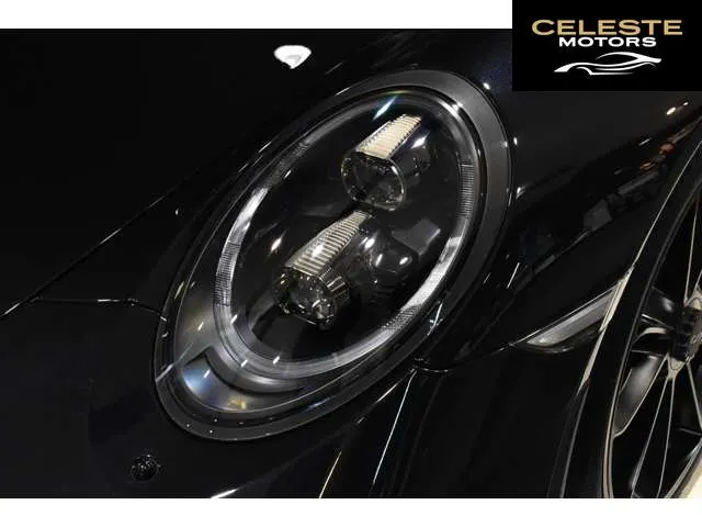 PORSCHE 911 2019 — photo 7 sur 8