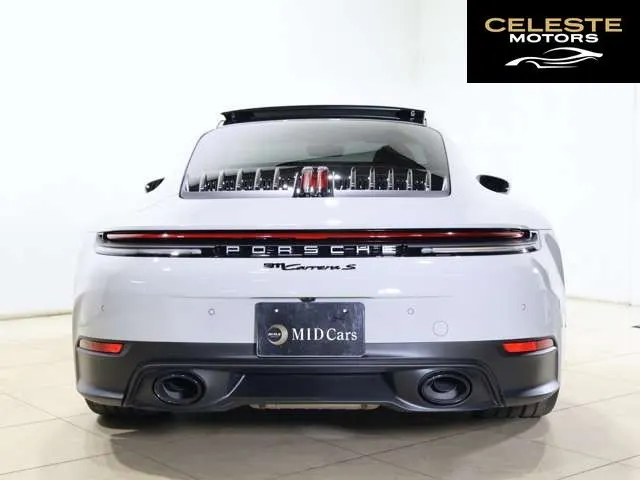 PORSCHE 911 2025 — photo 5 sur 8