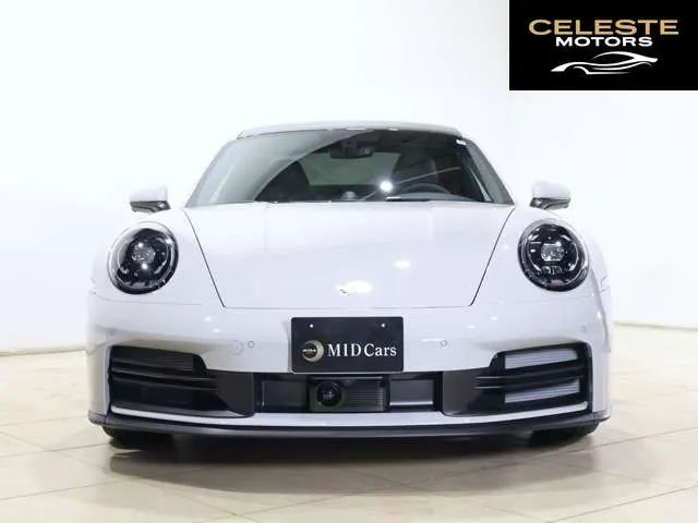 PORSCHE 911 2025 — photo 6 sur 8