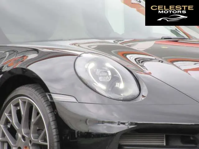 PORSCHE 911 2025 — photo 3 sur 8