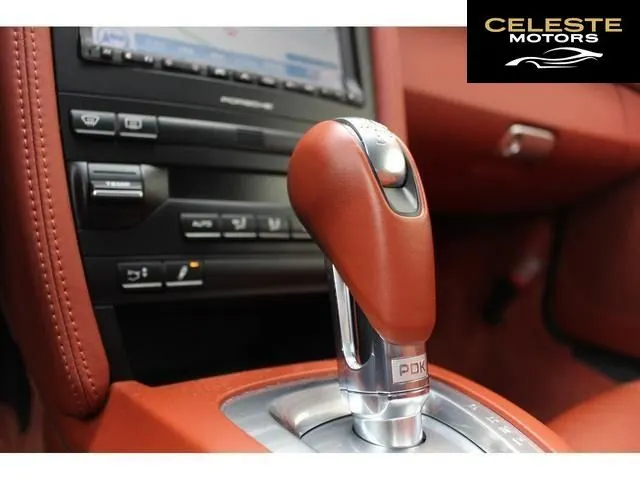 PORSCHE 911 2008 — photo 6 sur 8