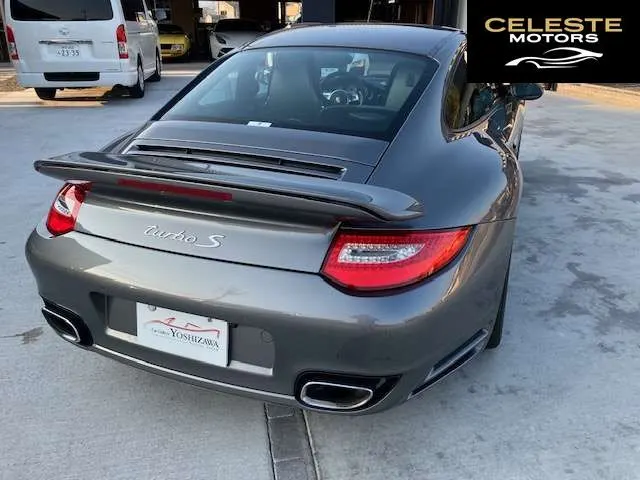 PORSCHE 911 2010 — photo 3 sur 7