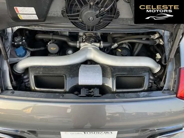 PORSCHE 911 2010 — photo 6 sur 7