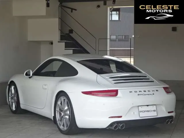 PORSCHE 911 2013 — photo 6 sur 8