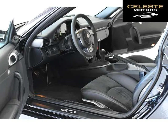 PORSCHE 911 2006 — photo 2 sur 8