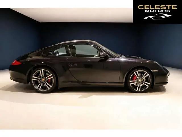 PORSCHE 911 2011 — photo 6 sur 8