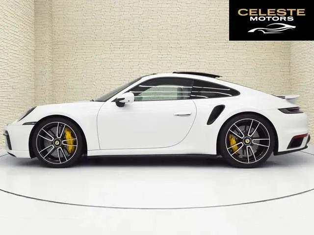PORSCHE 911 2021 — photo 2 sur 8