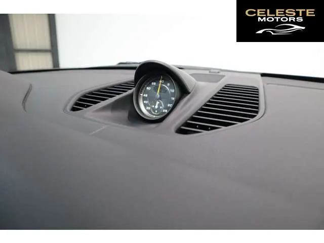 PORSCHE 911 2016 — photo 7 sur 8