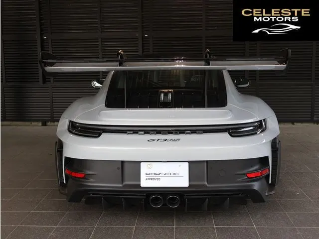 PORSCHE 911 2025 — photo 2 sur 8