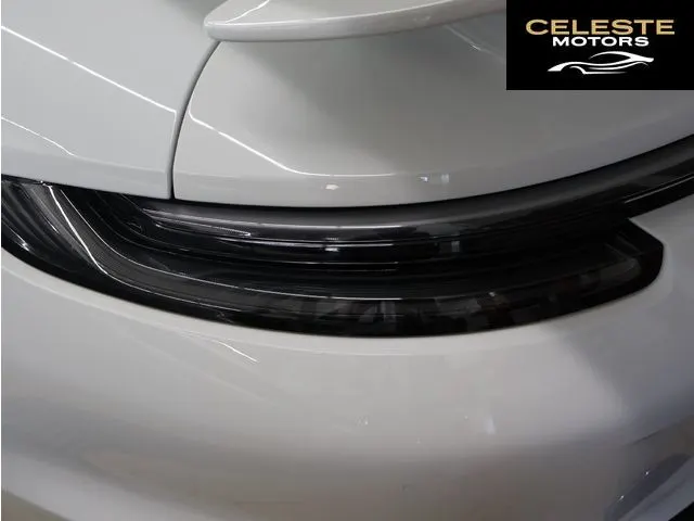 PORSCHE 911 2024 — photo 5 sur 8