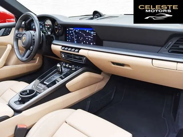 PORSCHE 911 2021 — photo 6 sur 8