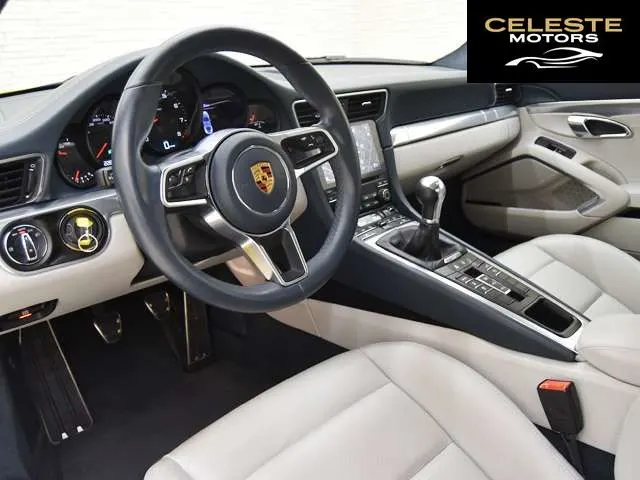 PORSCHE 911 2017 — photo 7 sur 8
