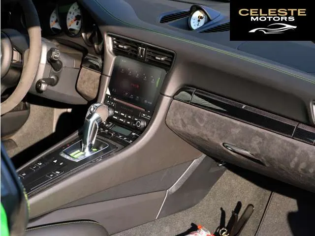 PORSCHE 911 2019 — photo 6 sur 8