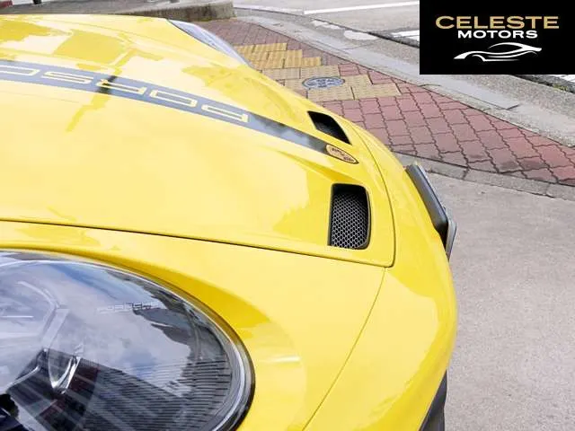 PORSCHE 911 2022 — photo 5 sur 8