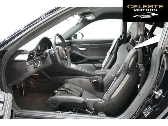 PORSCHE 911 2019 — photo 4 sur 8