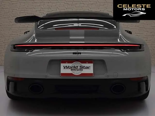 PORSCHE 911 2024 — photo 4 sur 8