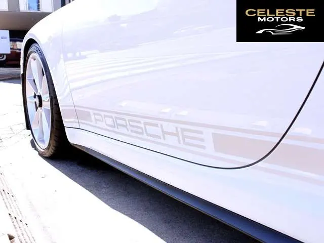 PORSCHE 911 2018 — photo 4 sur 8