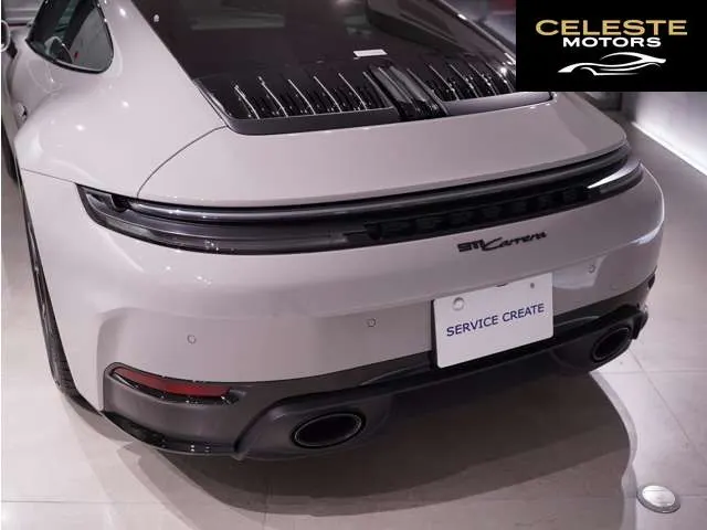 PORSCHE 911 2025 — photo 6 sur 8