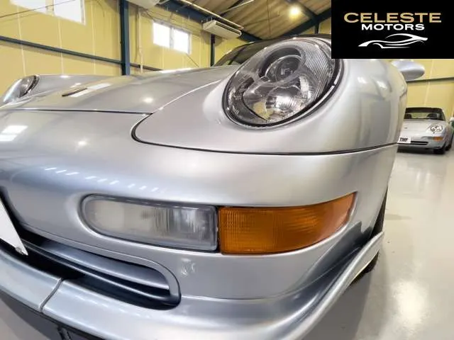PORSCHE 911 1995 — photo 6 sur 8