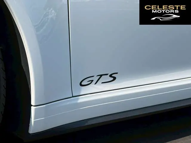 PORSCHE 911 2017 — photo 4 sur 8