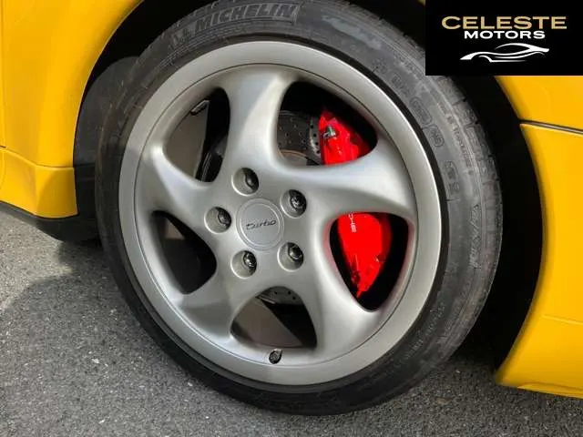 PORSCHE 911 1996 — photo 6 sur 8