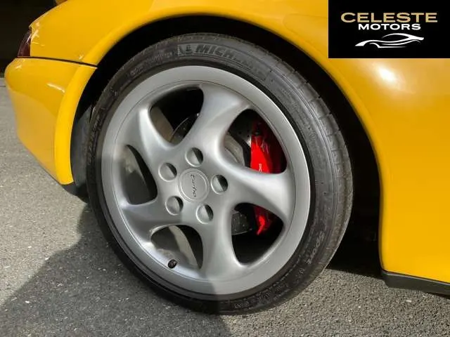 PORSCHE 911 1996 — photo 7 sur 8