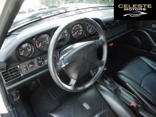 PORSCHE 911 1996 — photo 8 sur 8