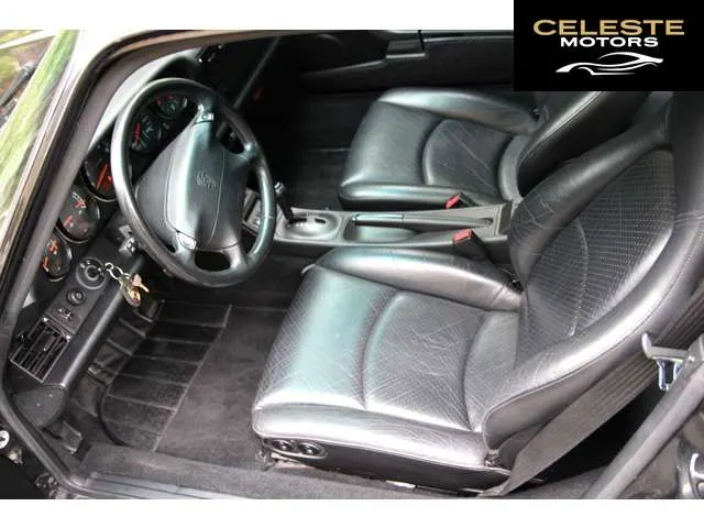 PORSCHE 911 1996 — photo 8 sur 8