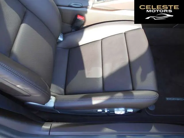 PORSCHE 911 2014 — photo 7 sur 8