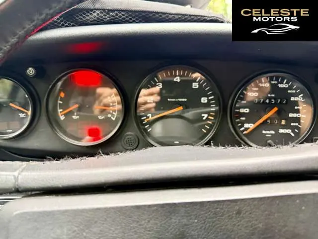 PORSCHE 911 1990 — photo 6 sur 8