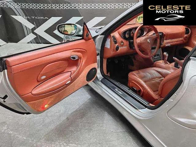 PORSCHE 911 2003 — photo 8 sur 8