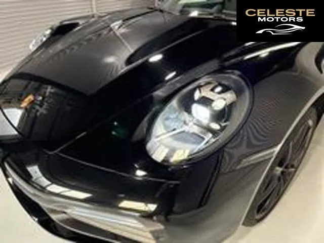 PORSCHE 911 2022 — photo 2 sur 8