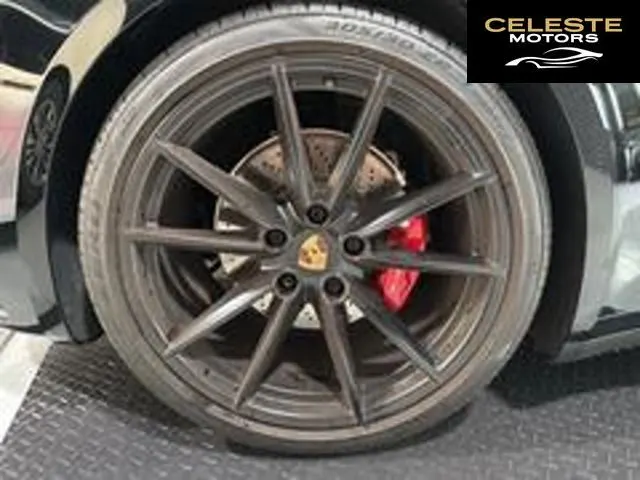 PORSCHE 911 2022 — photo 5 sur 8