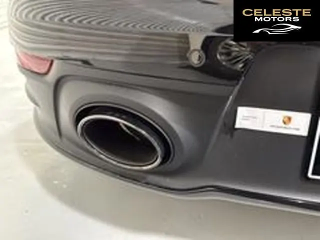 PORSCHE 911 2022 — photo 8 sur 8