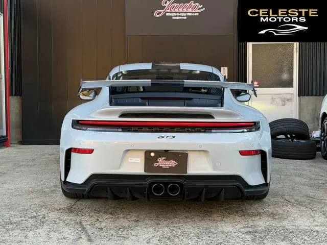 PORSCHE 911 2025 — photo 5 sur 8