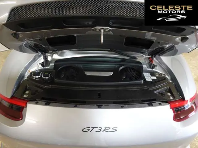 PORSCHE 911 2019 — photo 8 sur 8