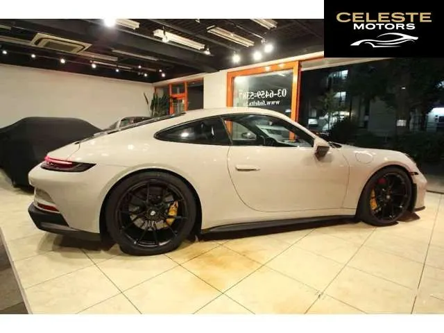 PORSCHE 911 2024 — photo 4 sur 8