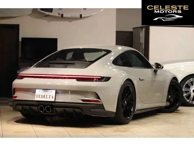 PORSCHE 911 2024 — photo 5 sur 8